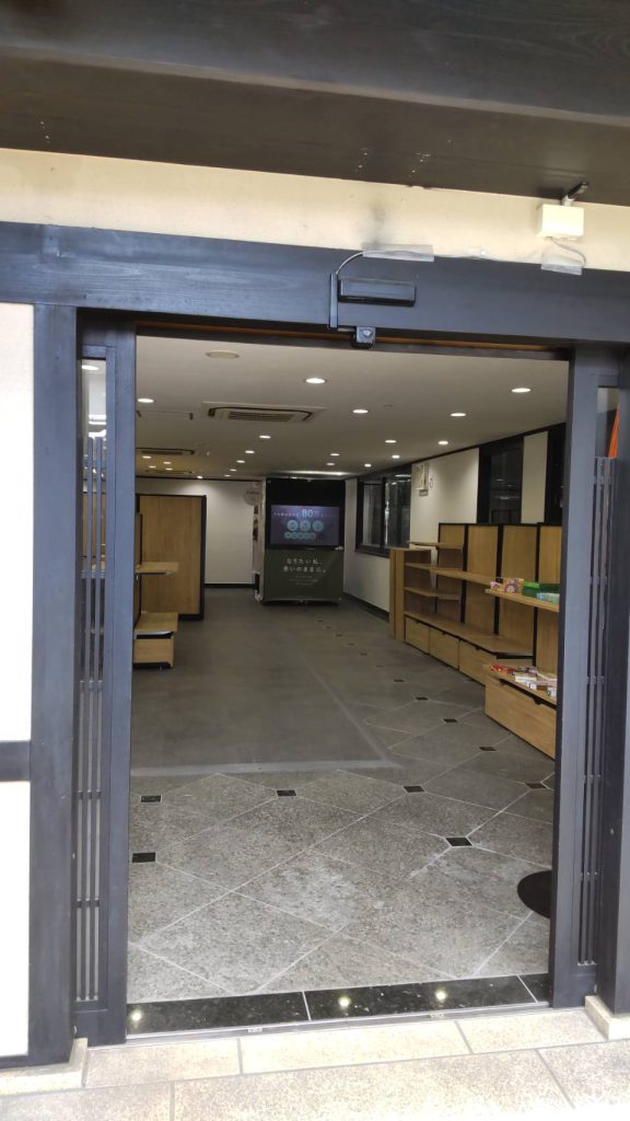 京都着物レンタル【京越】さんへプリクラをレンタル設置